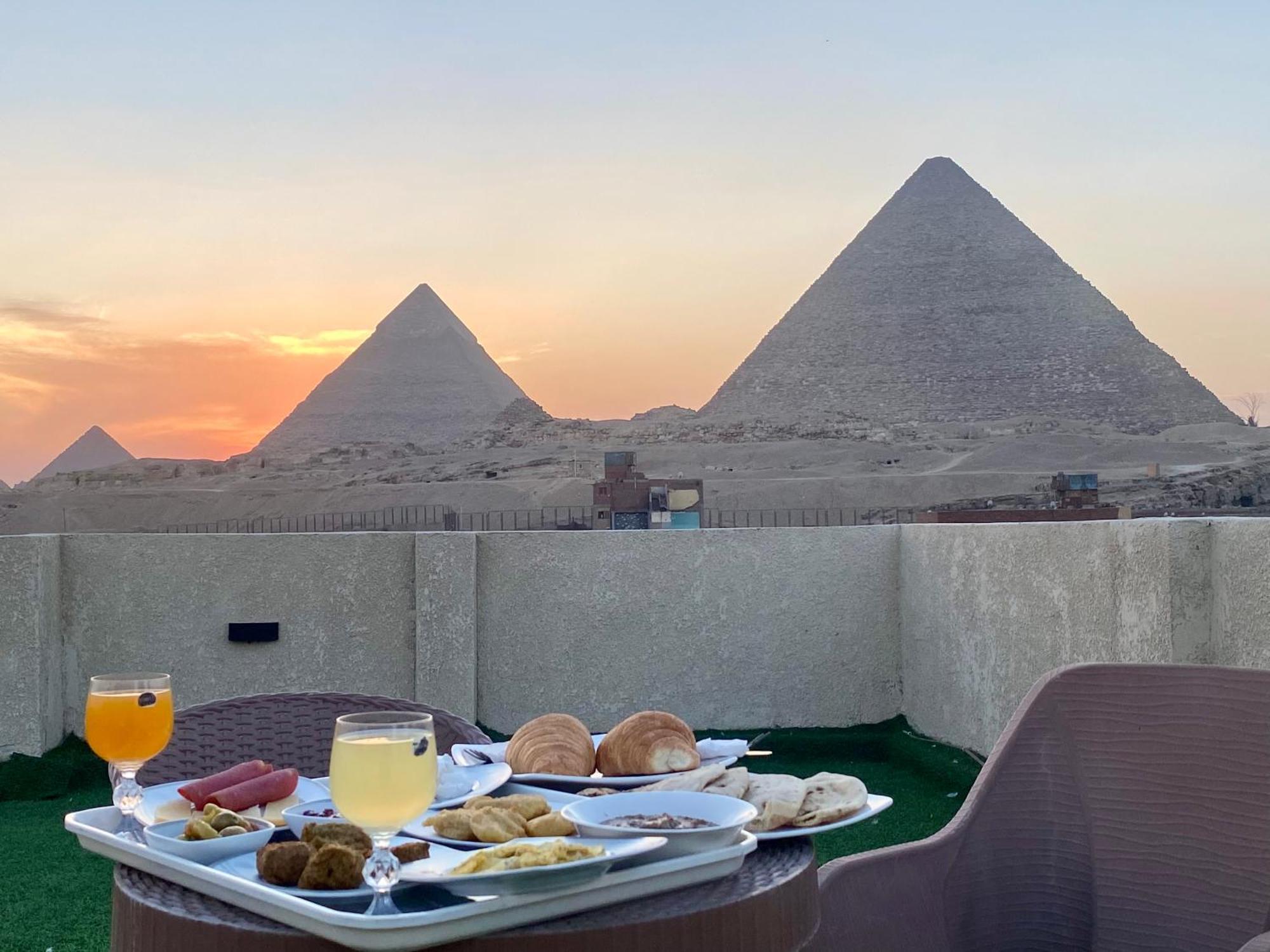 Isis Pyramids View Inn Kafret el-Gabal Exterior foto